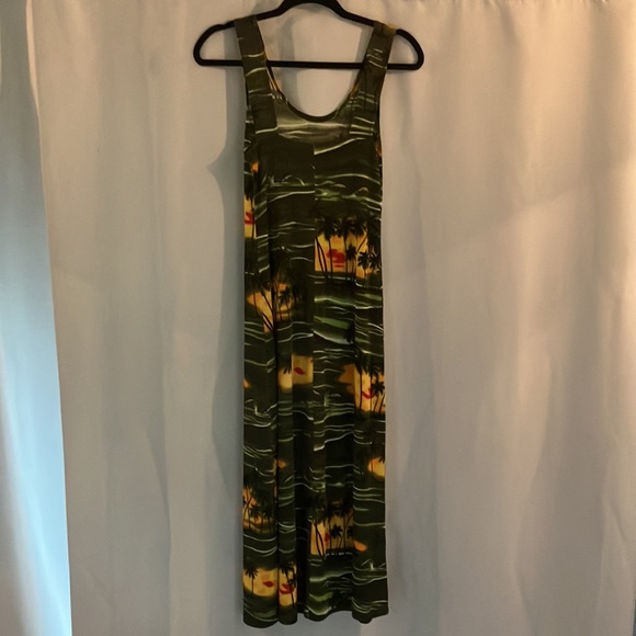 Stretchy Summer Dress - Picture 7 of 7